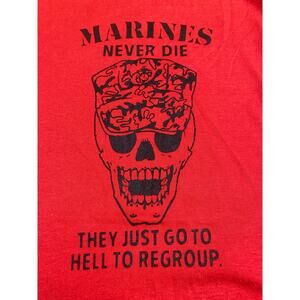 USMC Vintage Touch of Gold Red T-Shirt Large Marines Skull USA Made